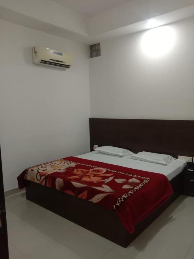 Supreme Guest House By Wb Inn Agra  Exterior foto