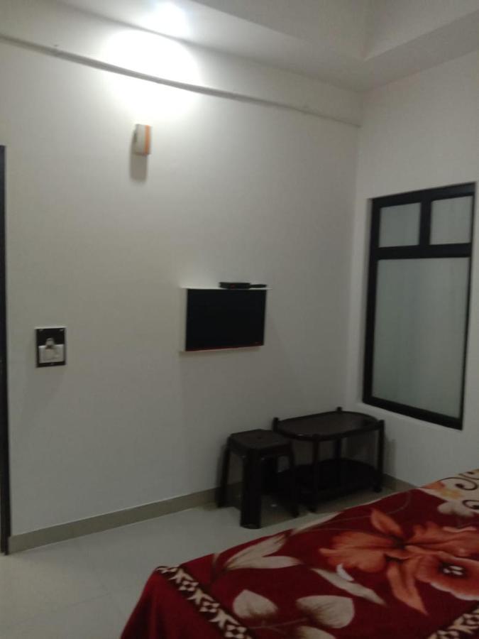 Supreme Guest House By Wb Inn Agra  Exterior foto
