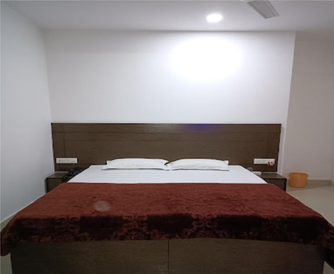 Supreme Guest House By Wb Inn Agra  Exterior foto