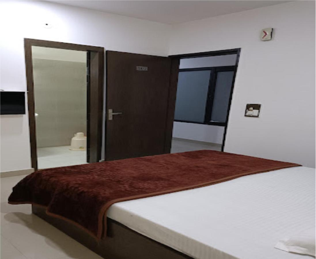 Supreme Guest House By Wb Inn Agra  Exterior foto